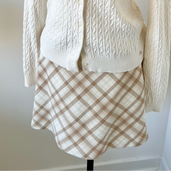 Aritzia Wilfred Classic Mini Skirt in Brown Plaid (Francesca) Size 8 - Picture 3 of 6